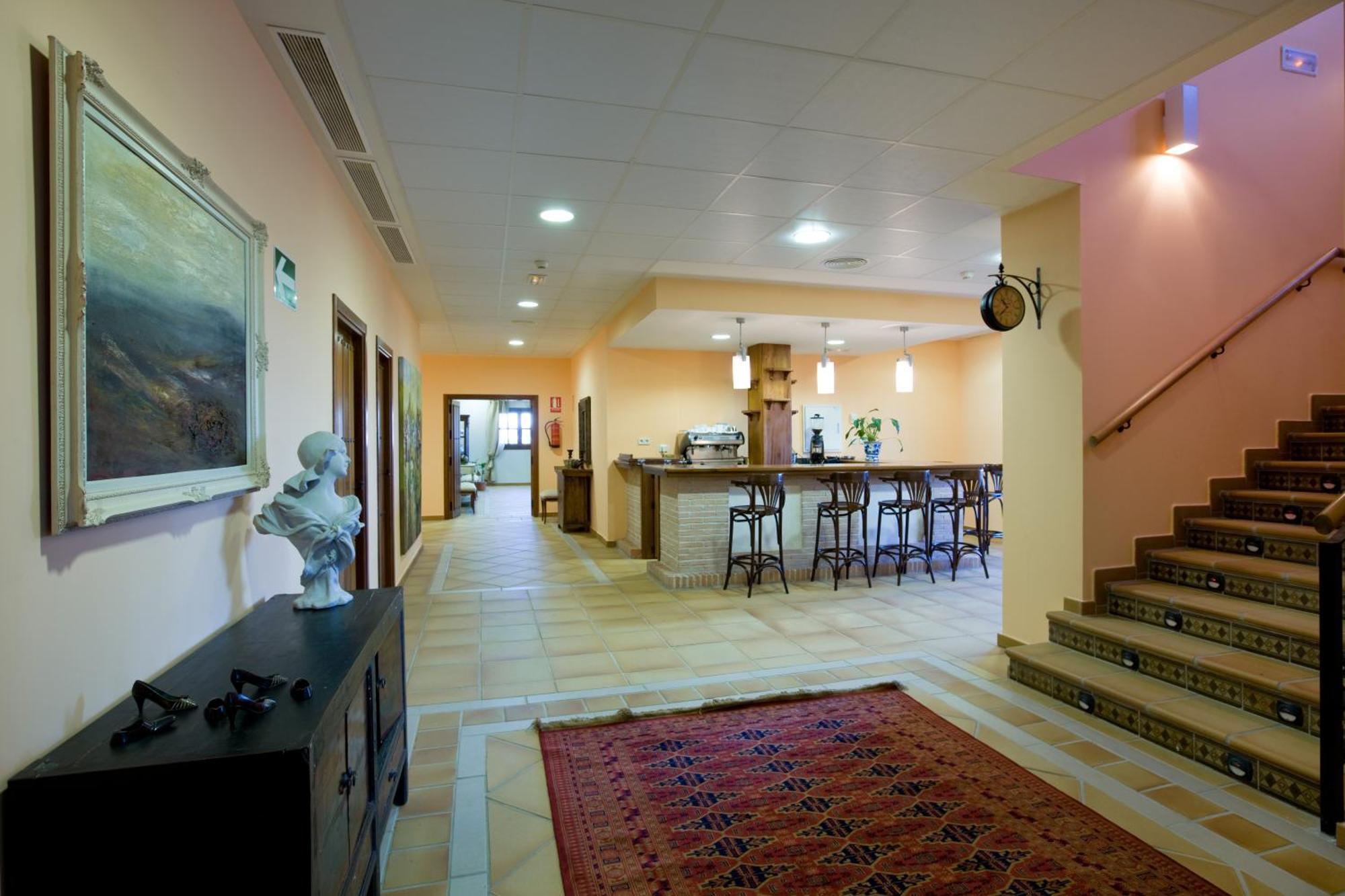 Hostal Bodegas Hacienda Albae Argamasilla de Alba Exterior foto