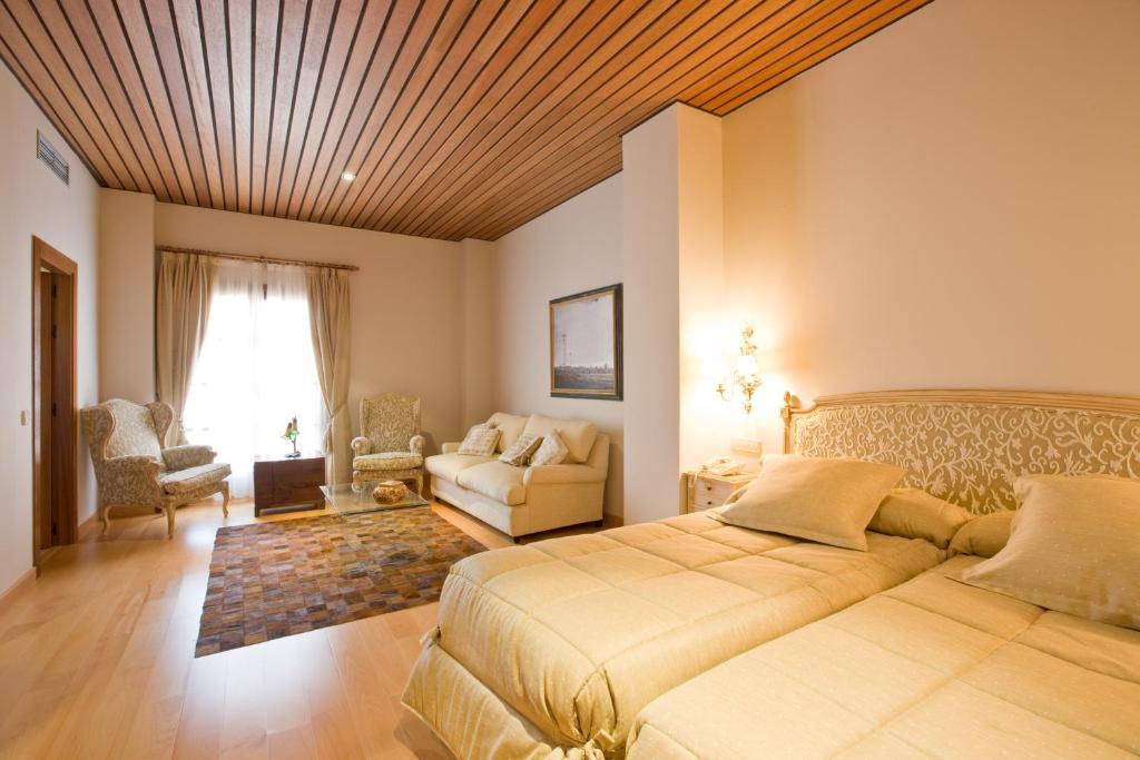Hostal Bodegas Hacienda Albae Argamasilla de Alba Habitación foto